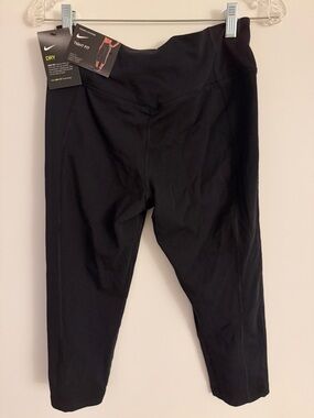 Nike Black Tight Fit Leggings With DRI-FIT Technology